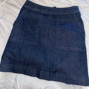 Trendy denim skirt! Loft size 2